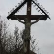 Dřevěný kříž u Obecního úřadu