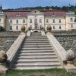 Schodiště k zámku Veselíčko